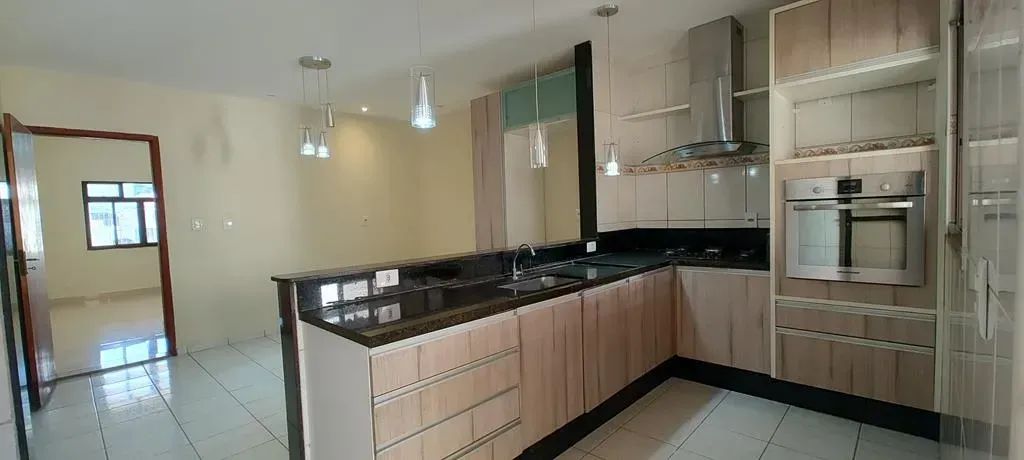 VENDO EXCELENTE CASA NO LIMOEIRO