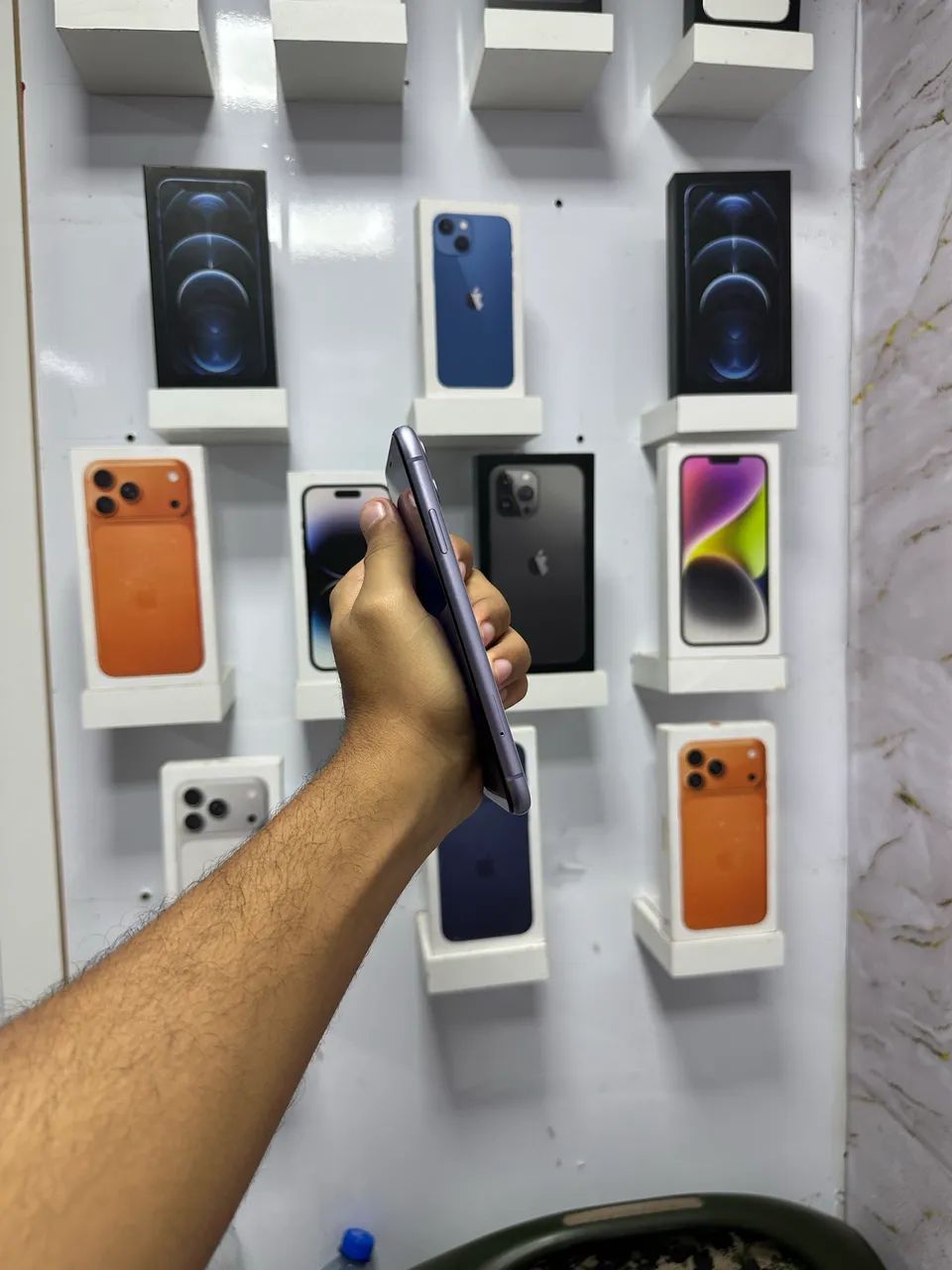 IPHONE 11 64 GB TELA NOVA  - Foto 4