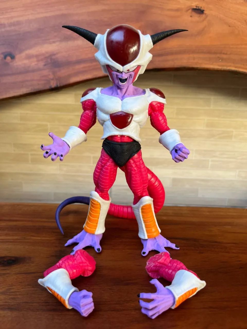 Action Figure Dragon Ball - Freeza Primeira Forma 21cm - Foto 2