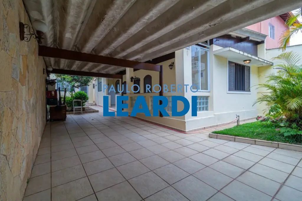 CASA TÉRREA - CIDADE ADEMAR - SP
