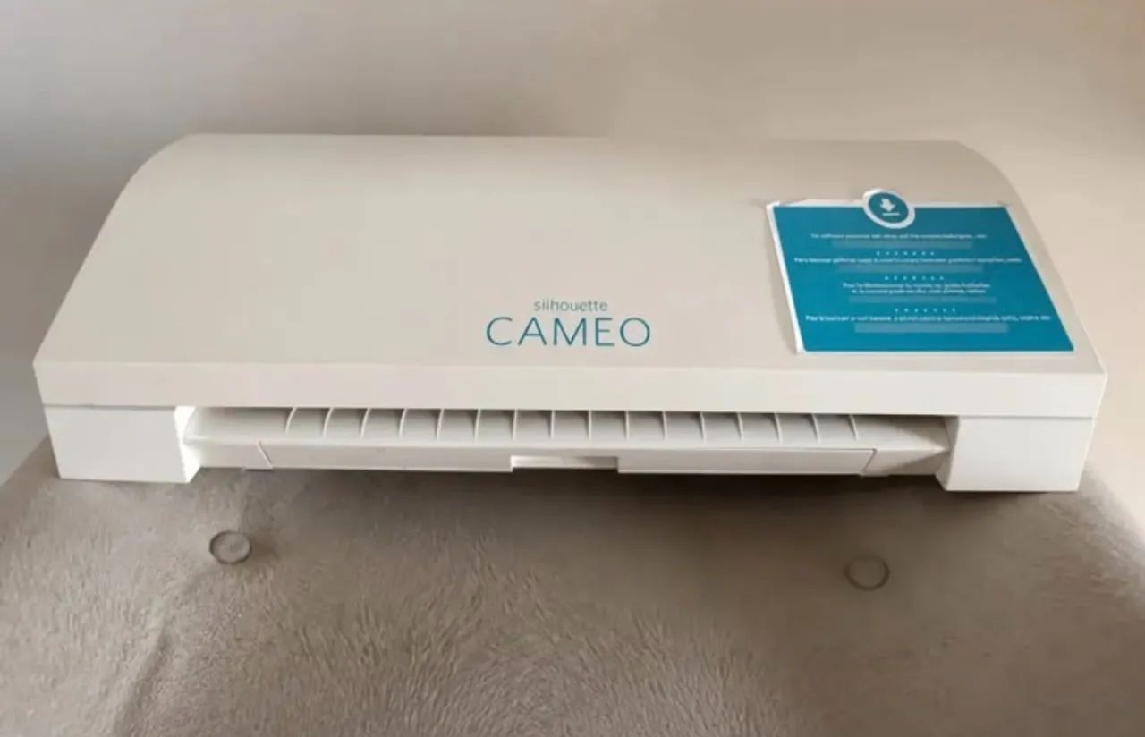 Silhouette Cameo 3