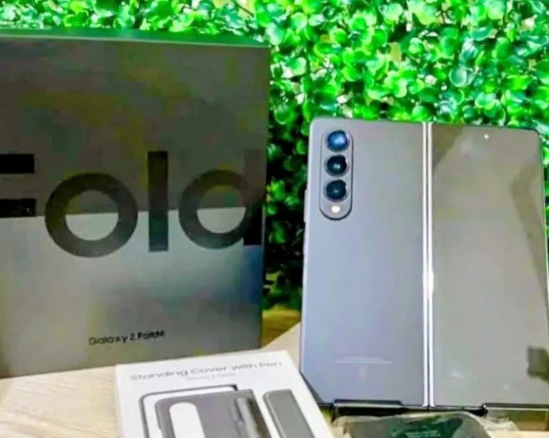 Galaxy Zfold 4 Com garantia até 2029 - Celulares e Smartphones