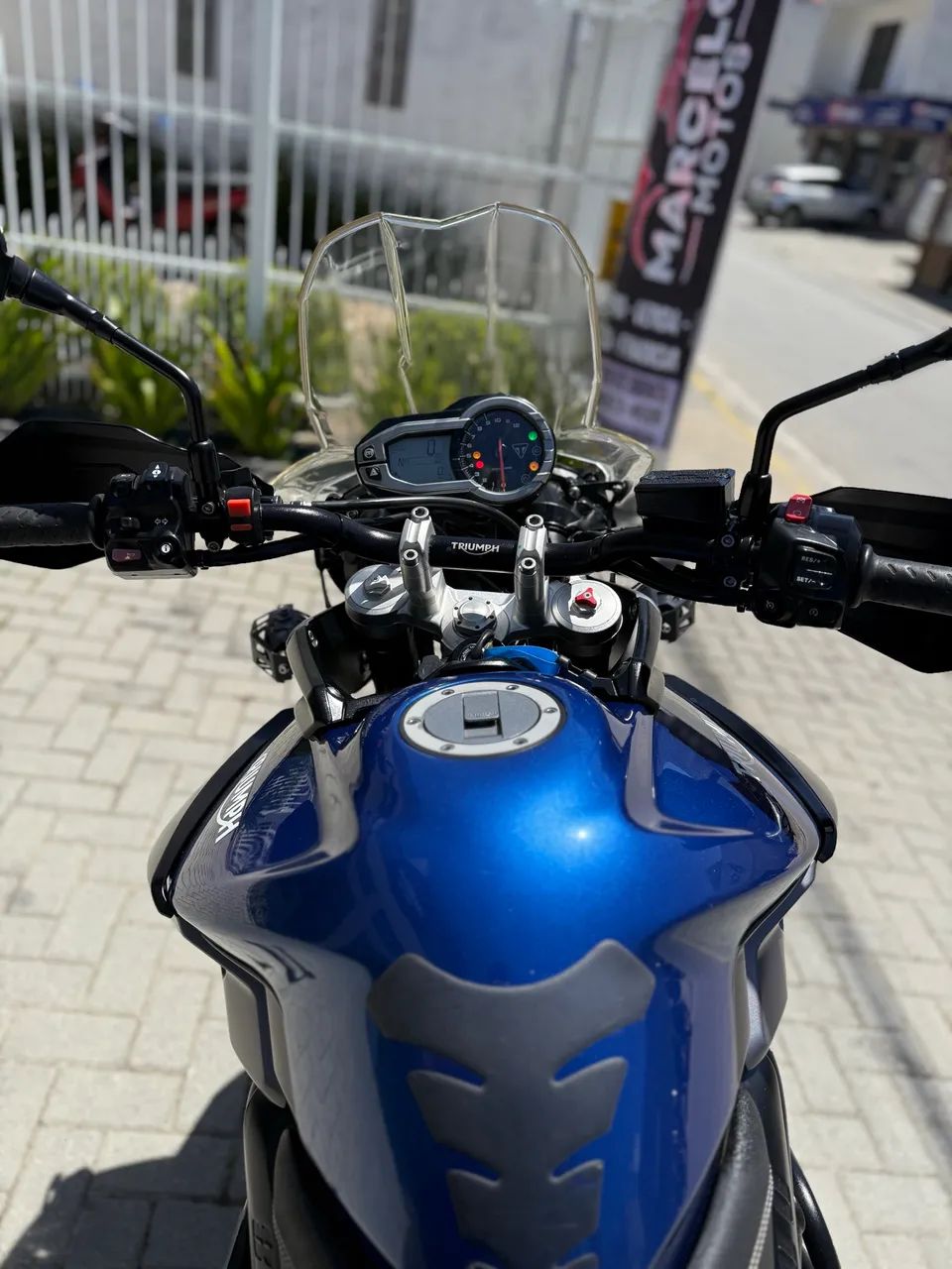 Triumph 800 XCX 2017 - 1493067597 | OLX
