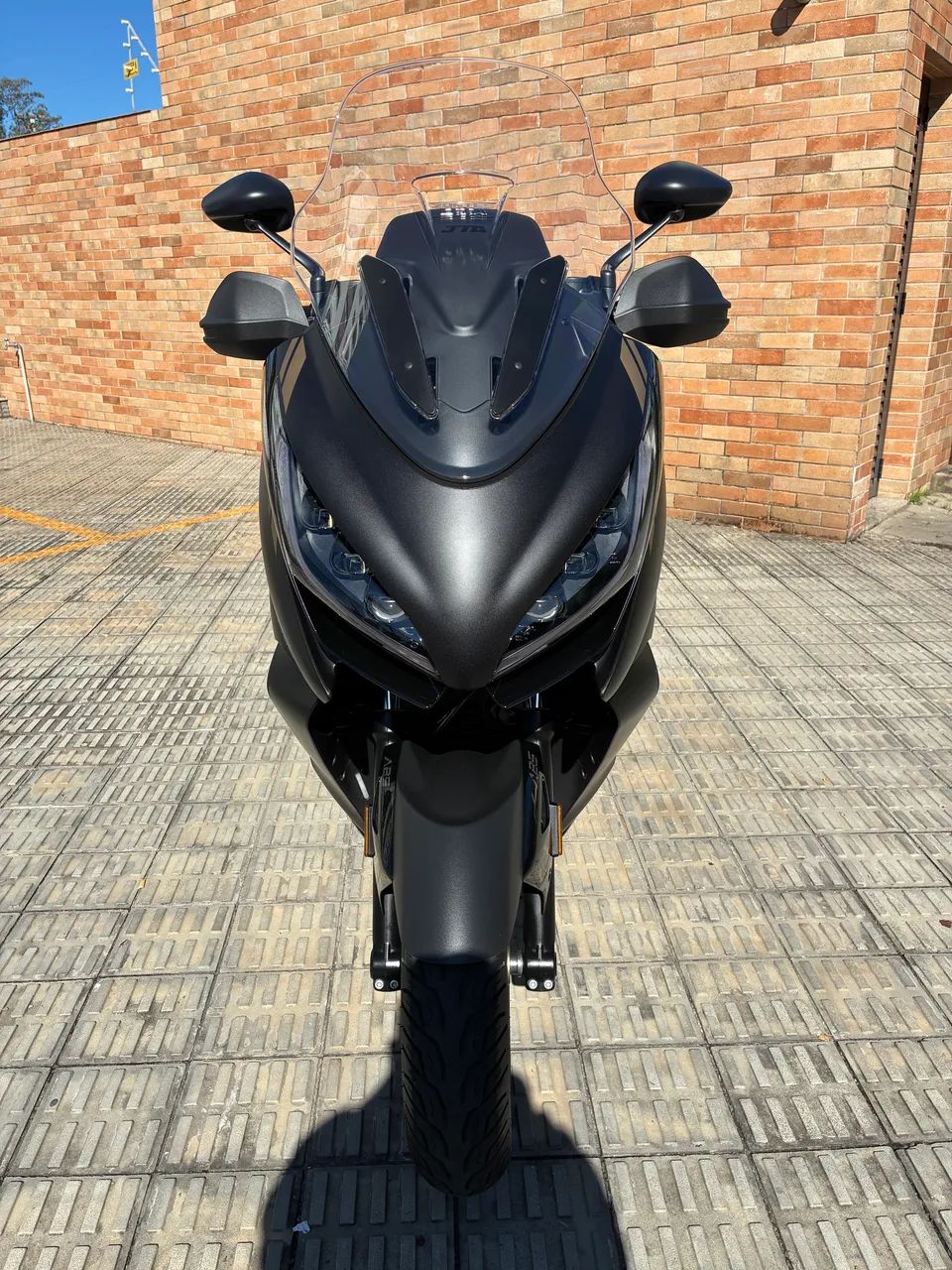 ZONTES 350e IMPECÁVEL 