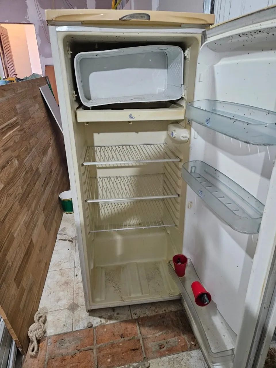 Geladeira Electrolux R310 - Foto 2