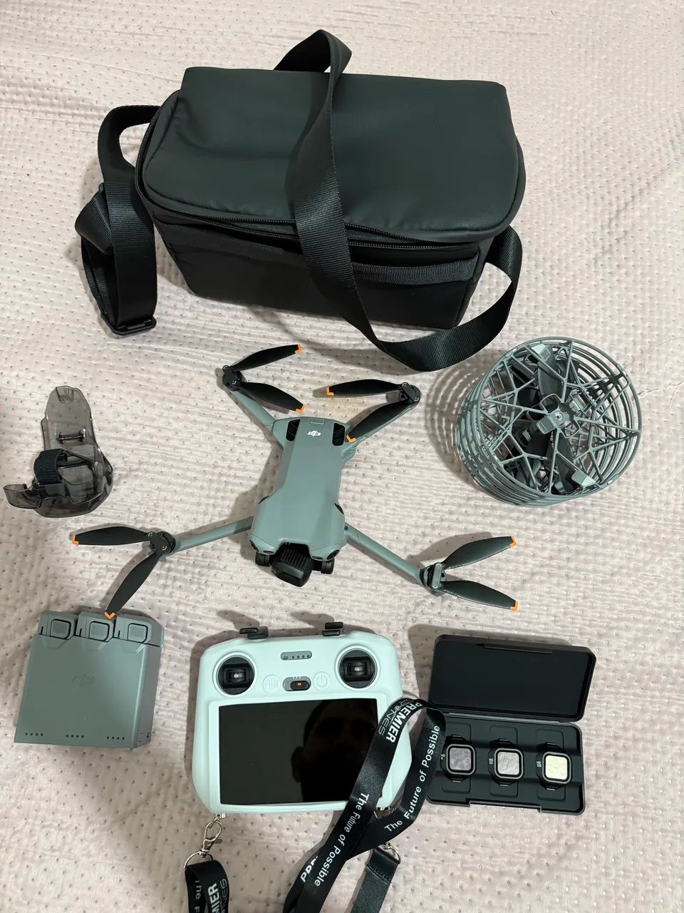 Vendo drone dji mini 5 pro combo fly more controle com tela  - Foto 3