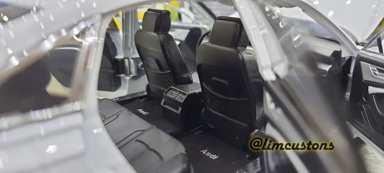 Miniatura 1:18 Audi A6 Branco pérola -  - Foto 2