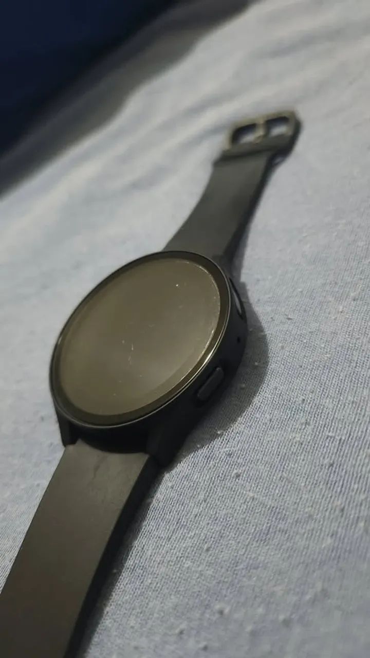 Galaxy Watch4 com capinha protetora - Foto 2
