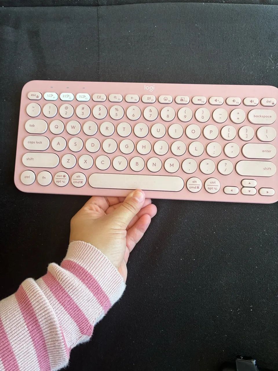 Teclado sem fio Logitech Pebble Keys 2 K380s - Rosa