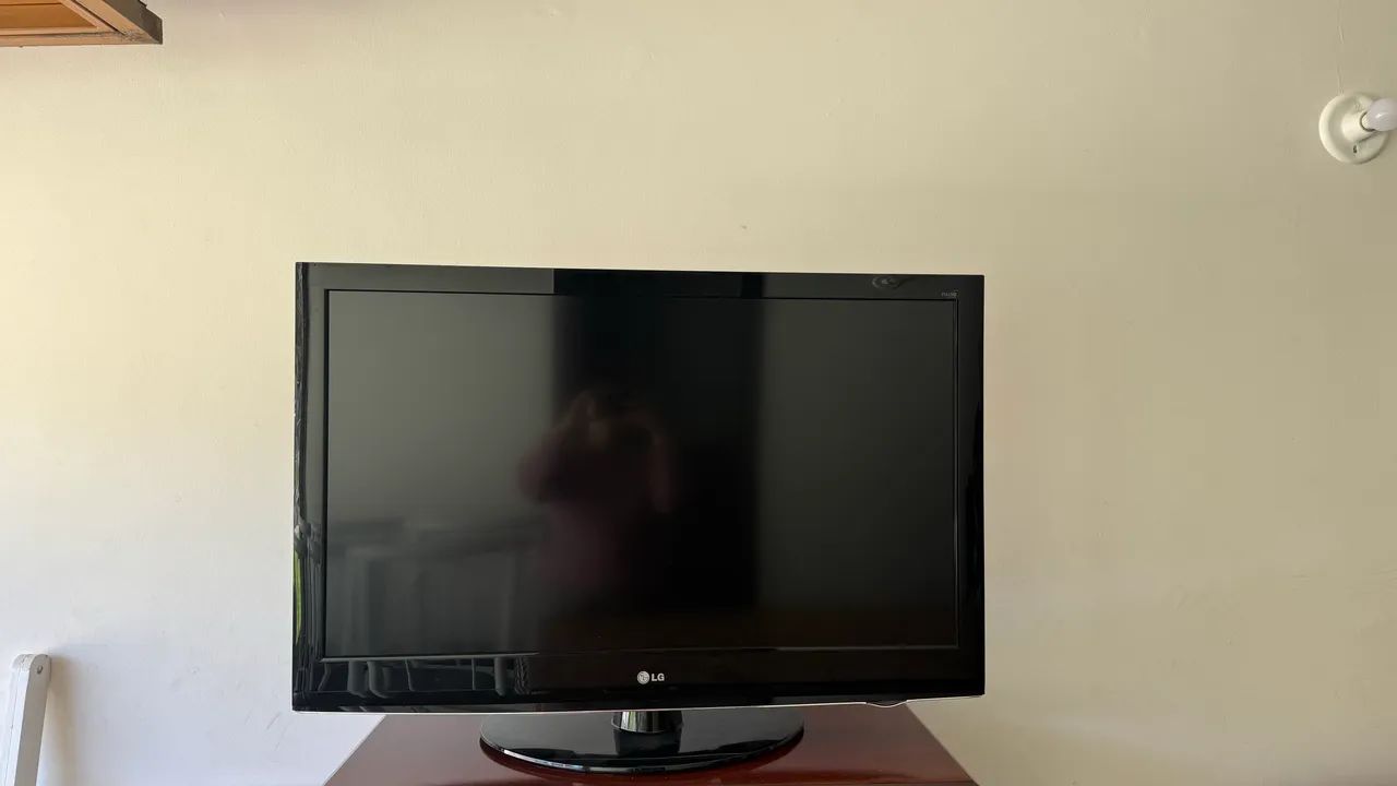 Pacote com mesa, cadeira, balcão e televisão  - Foto 5
