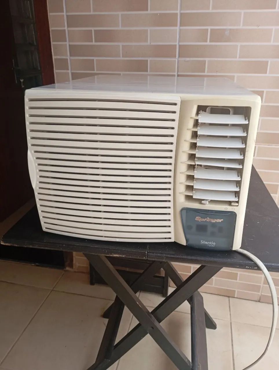 Ar condicionado Springer 7500 BTUs - Janela