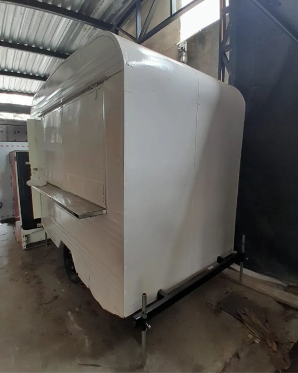 Trailer 2x1,5 para local fixo