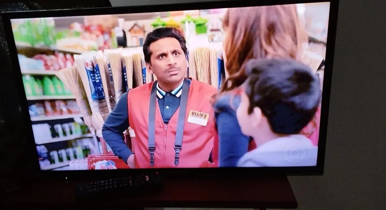 Vendo tv de 32 polegadas Smart do meu uso! 