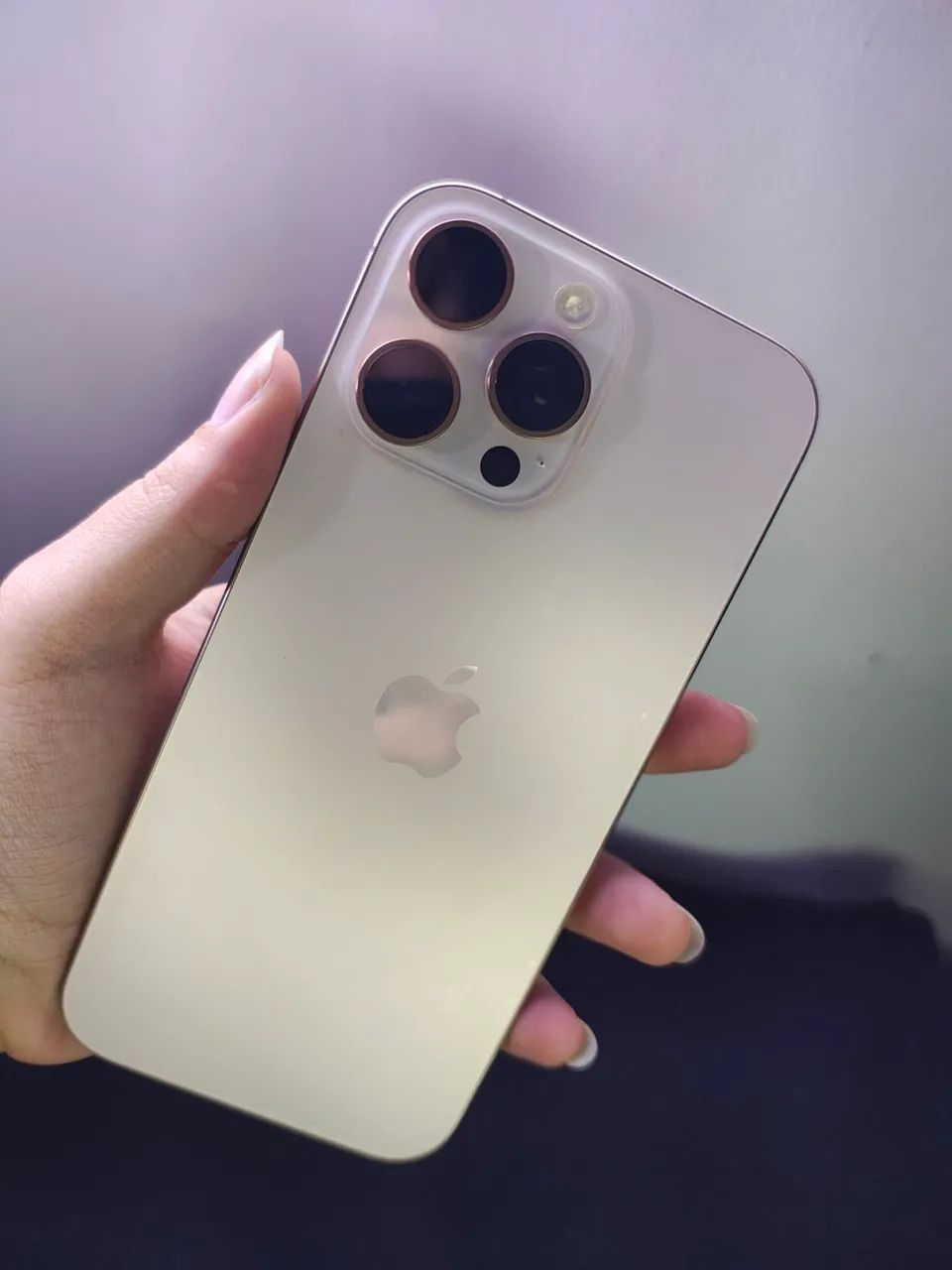 Celular iPhone 16 pro Max  - Foto 2