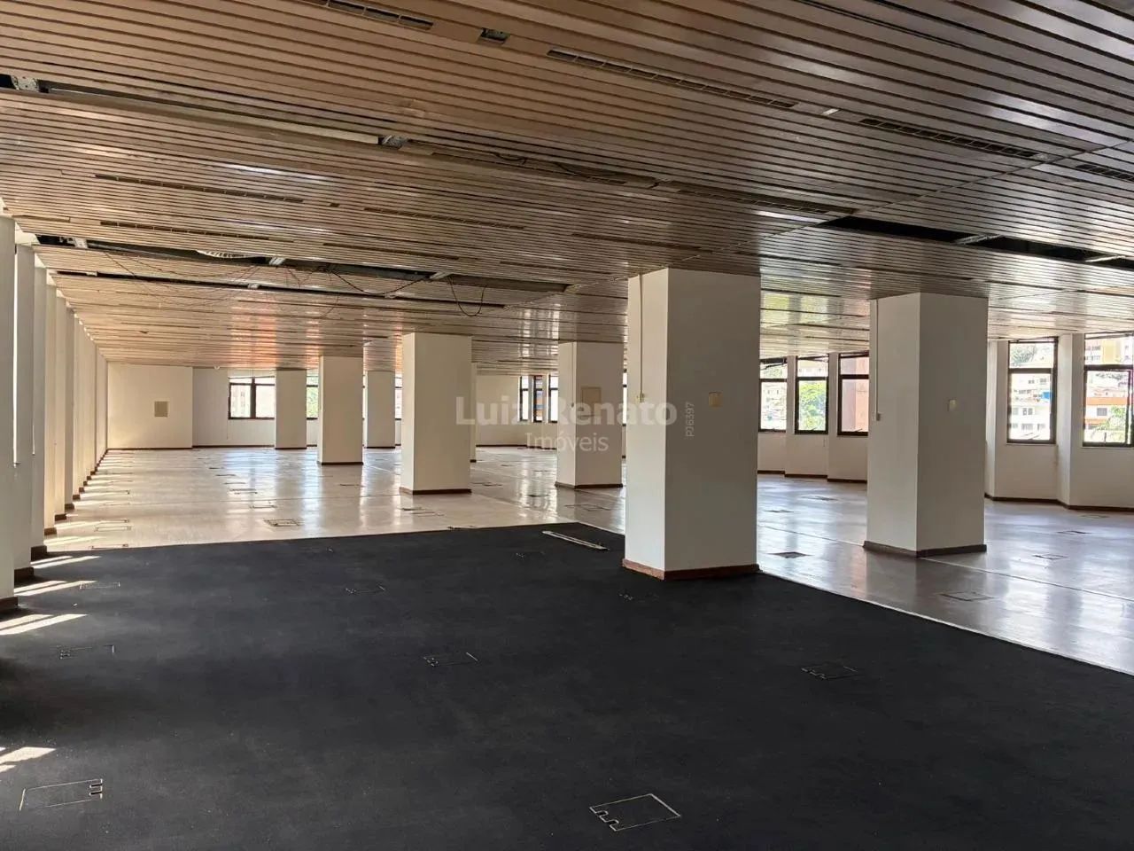 Andar corrido para aluguel 8 vagas - Coração de Jesus - Foto 2