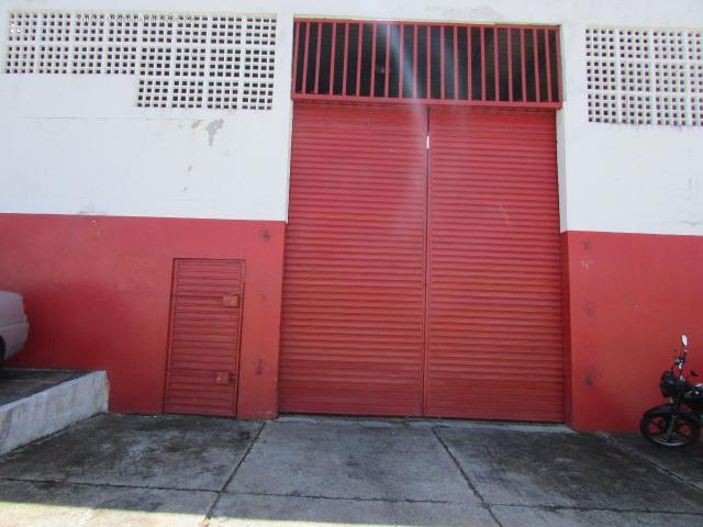 Galpão com 530m² no bairro siqueira campos