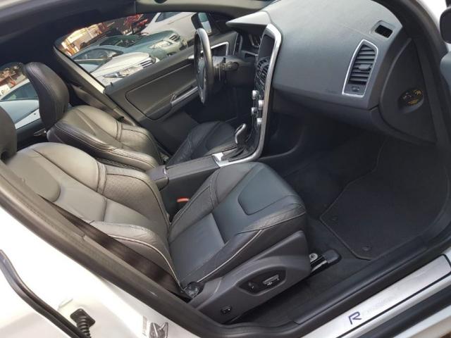 Volvo Xc60 2.0 TURBO R-DESIGN 4P - Foto 13