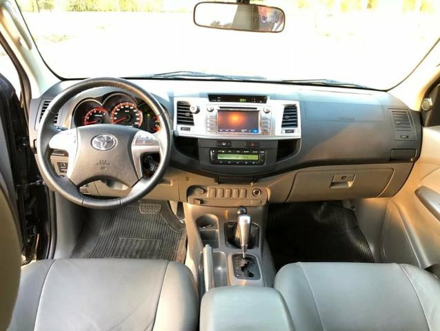 Toyota Hilux 3.0 Srv CD 4x4 Aut Diesel - Foto 7