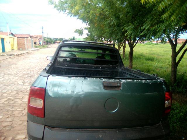 Vendo Saveiro 1.6 toda boa completa - Foto 6