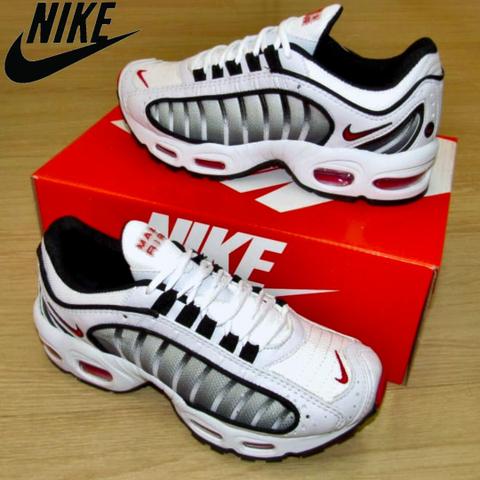 95 plus nike