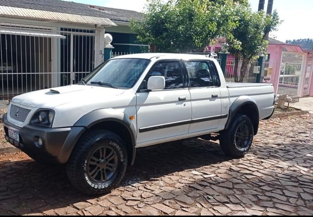 L200 OUTDOOR 2009 MANUAL