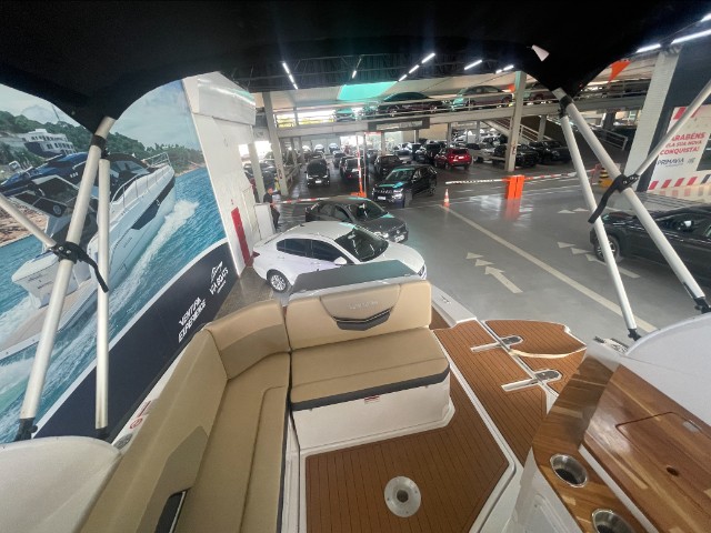 Lancha Ventura V300 Day Cruiser 2025  |  Zero - Foto 2