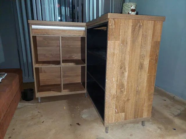 Balcão expositor em "L" de MDF