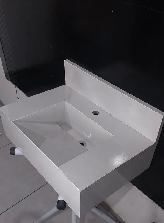 LS PORCELANATARIA Sua melhor escolha para superfícies em porcelanato. 