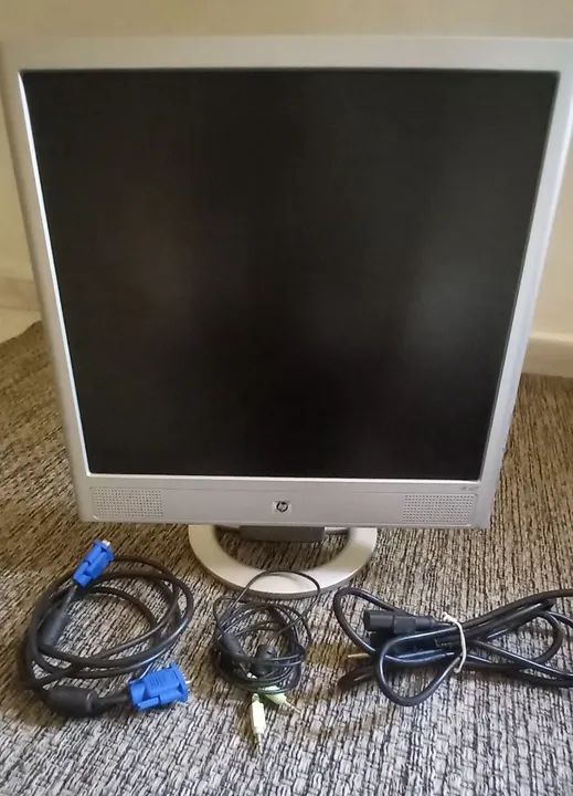 HP 17" LCD Monitor VGA - Foto 4