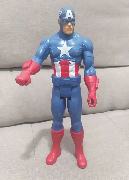 Boneco Capitão América - 30 CM. Articulado.
