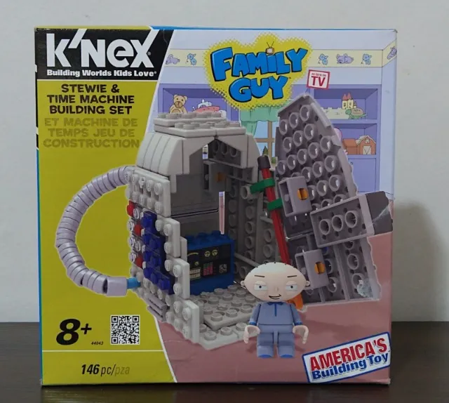 Lego Knex Family Guy - Stewie & Time Machine (146 Peças) - Uma Família Da Pesada