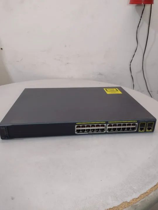 Switch Cisco Catalyst 24p