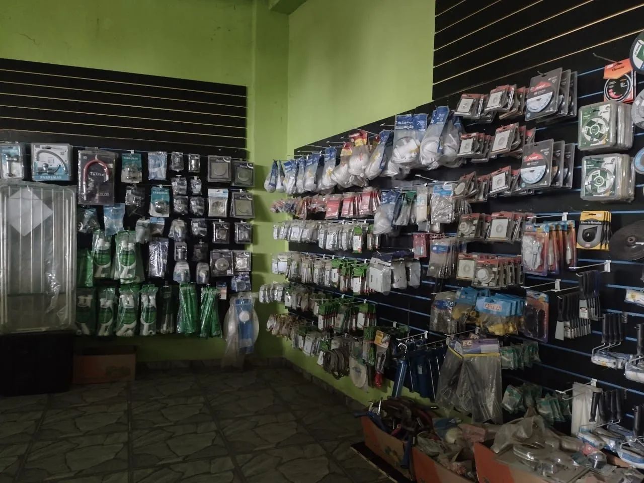 Vendo estoque para material de construção