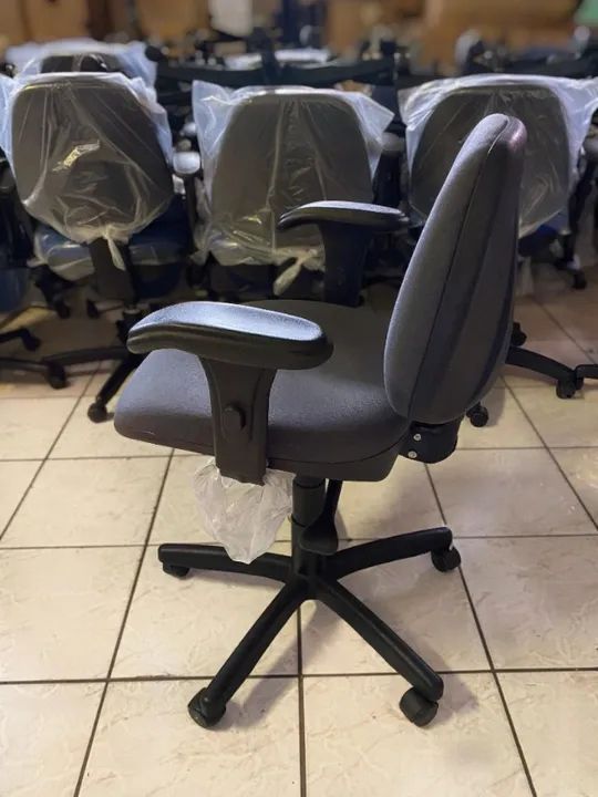Cadeira para Escritório Ergonômica NR17 - Flexform - Cor Cinza - Foto 4