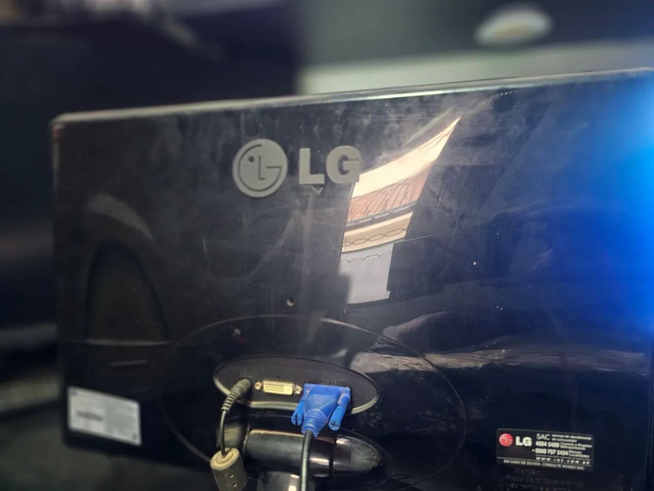 Monitor led LG 20" e2050t entradas VGA e DVI  valor é o anunciado sem propostas - Foto 3