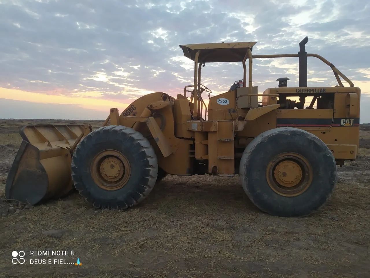  Pa carregadeira Caterpillar 966C - Foto 2