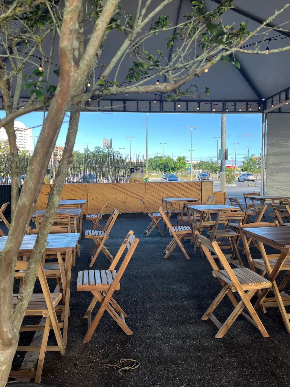 ALUGUEL DE MESAS  - Foto 2