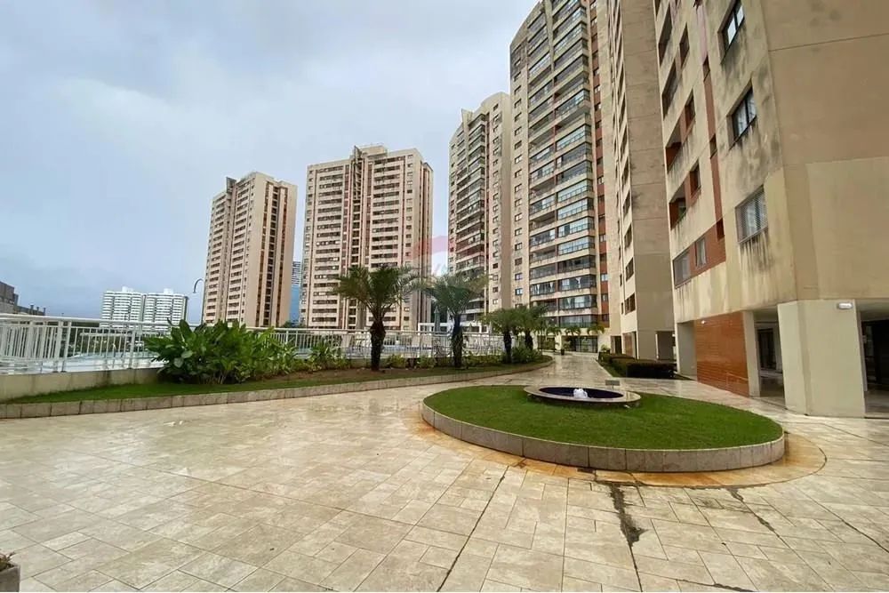 Apartamento 3/4 com Suíte na Paralela  Condomínio Brisas