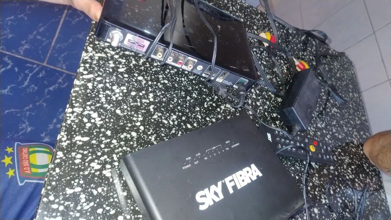 Aparelho da sky de TV , e de internet ( NOVO)