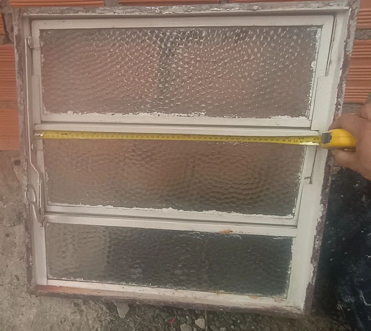Janela basculante Aço 60x60x8cm 2 Folhas incluído os Vidros 