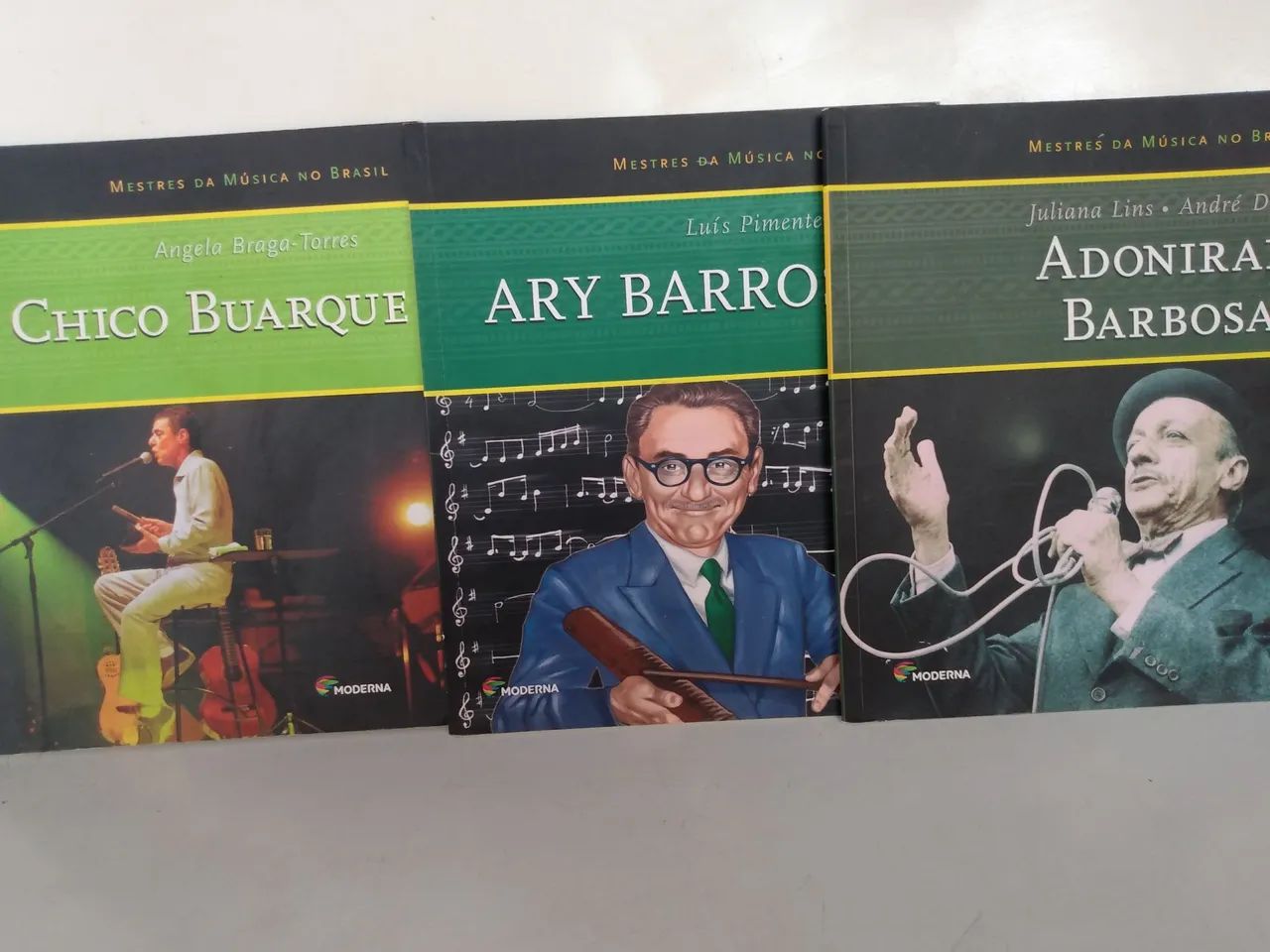 Livros - . Mestres Da Música no Brasil - Ary Barroso - Adoniran Barbosa - Chico Buarque  - Foto 5