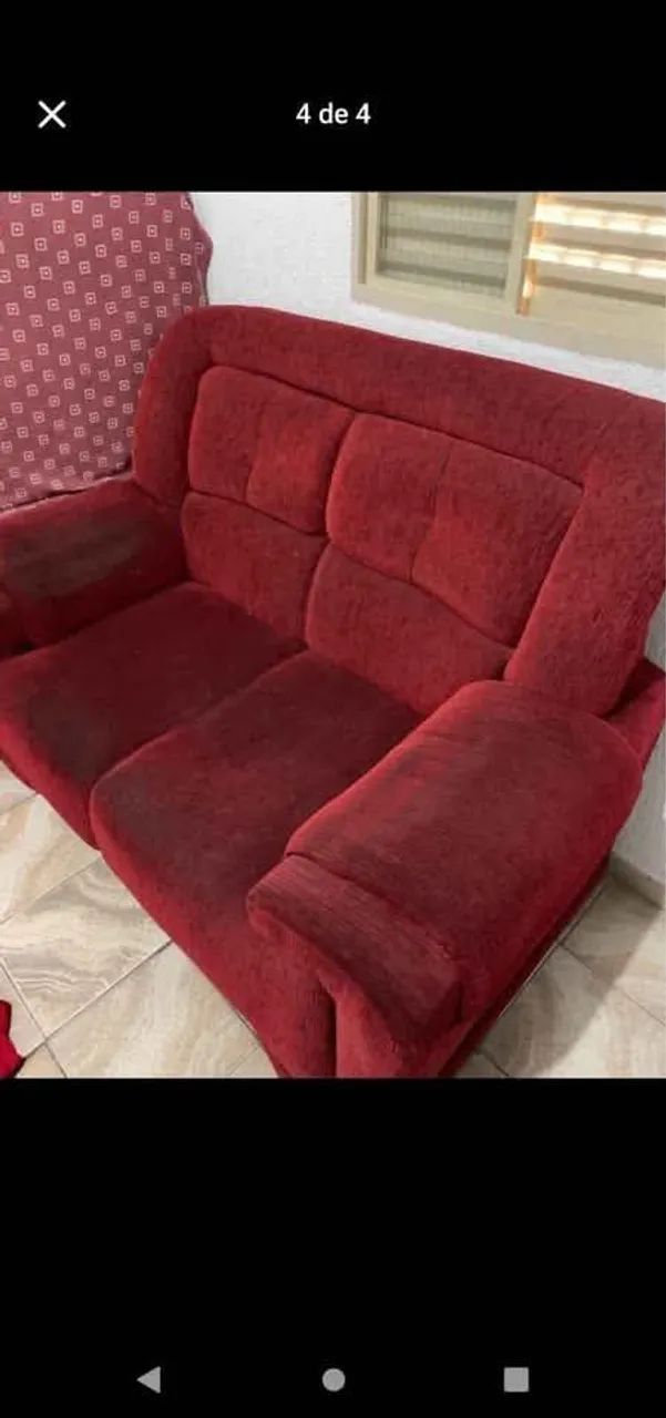 Vendo Jogo de Sofá Cor Vermelho em Excelente Estado