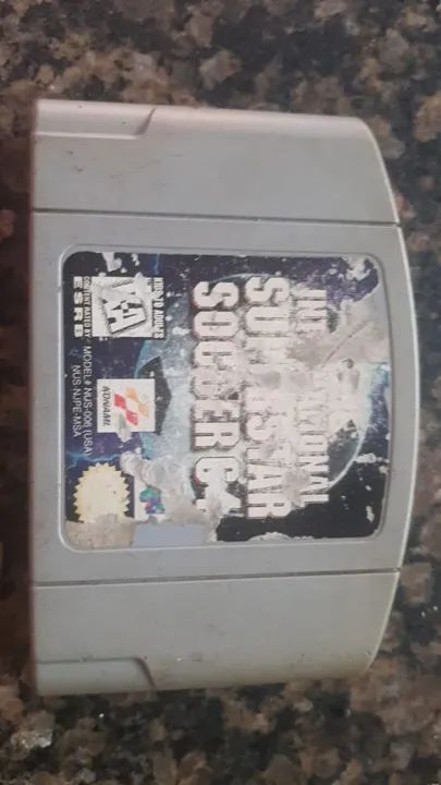 Cartucho de Nintendo 64 futebol 