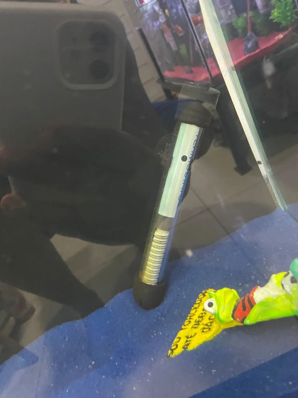 Vendo  Aquário de 27 litros completo  - Foto 3