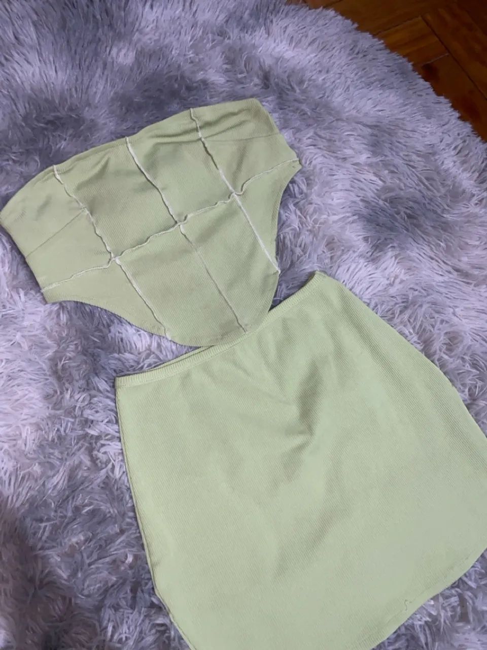 Conjunto Cropped e Saia 