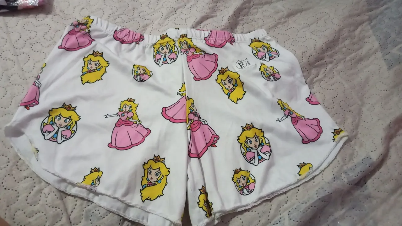 Shorts Princesa Peach - Super Mario