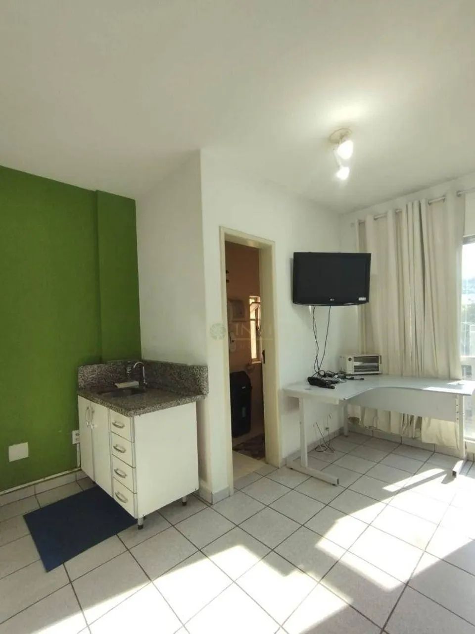 Sala Comercial com 1 vaga à venda em Florianópolis - Próximo à UFSC, Bairro Trindade. - Foto 2