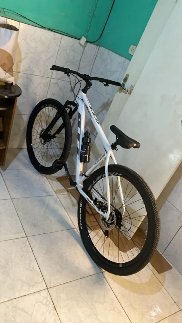 Bike GTI Roma aro 29 branca