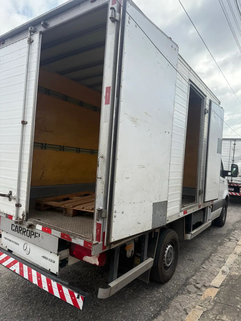 FRETES E PEQUENAS MUDANÇAS 