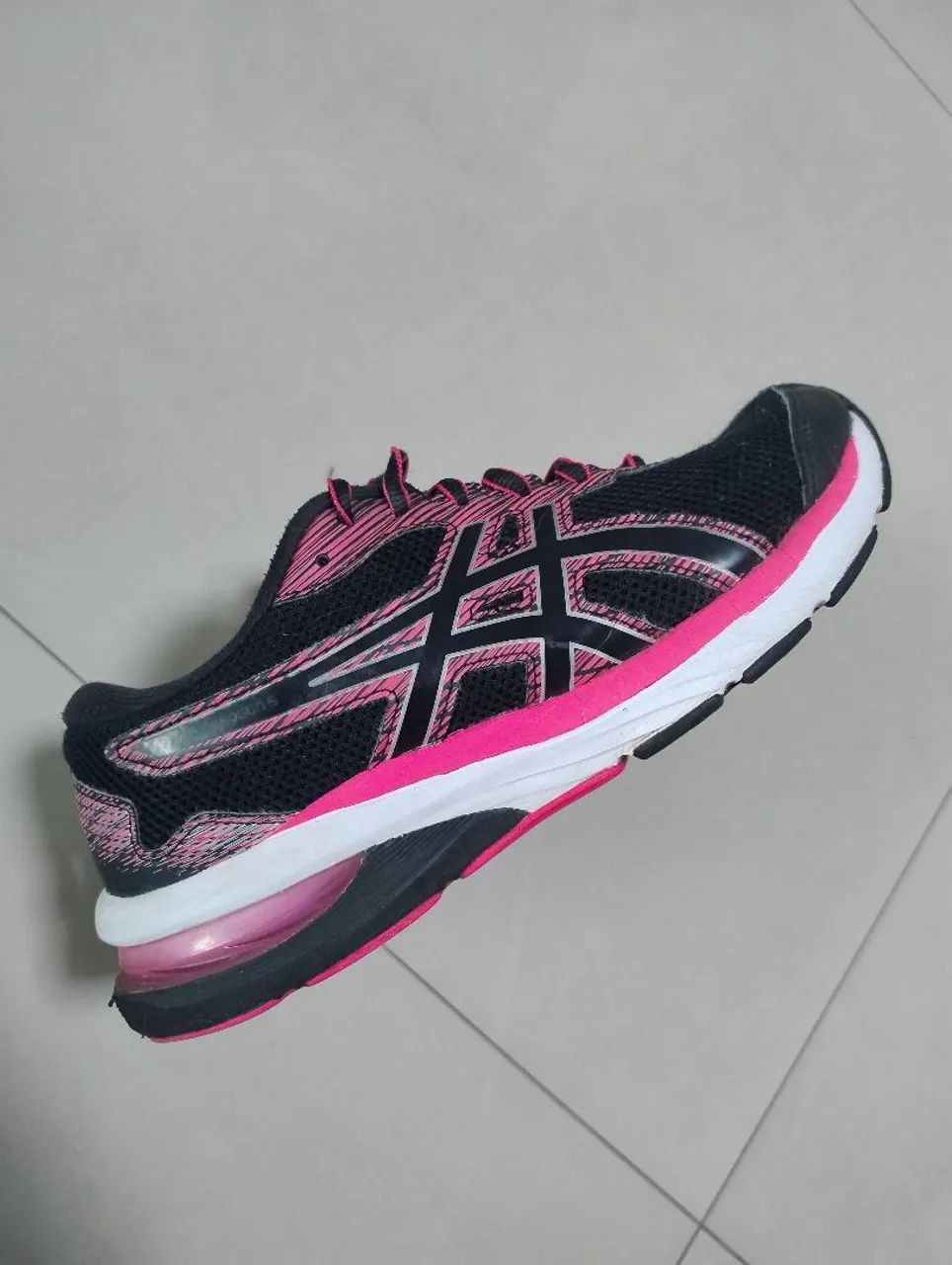 Menor preço da OlX!!!! Tênis Asics Tamanho 36 